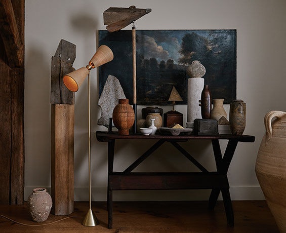 An alternative image of Pendolo Floor Lamp Small in use